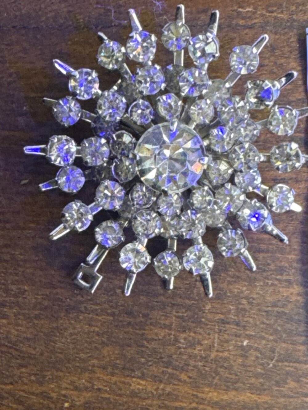 Vintage Rhinestone Starburst Brooch Silver Tone Clear Crystal Snowflake Pin